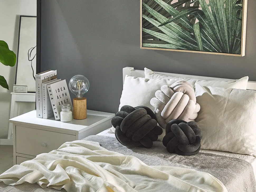 Almofada Decorativa Com No Em Veludo Preto 30 X 30 Cm Malni