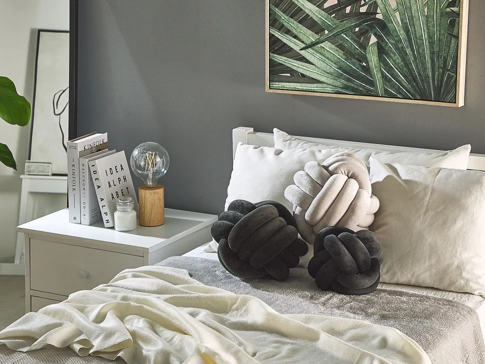 Almofada Decorativa Com No Em Veludo Preto 20 X 20 Cm Malni