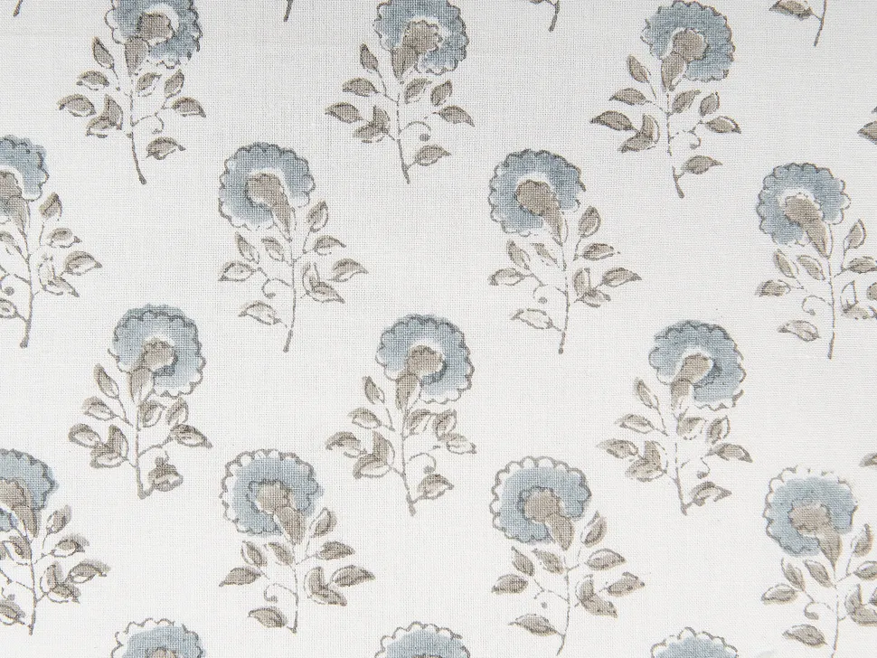 Almofada Decorativa Com Padrao Floral E Borlas Em Algodao Branco A Azul 45 X 45 Cm Cornus