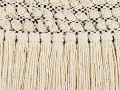 Almofada Decorativa Em Algodao Creme E Borlas 45 X 45 Cm Iresine