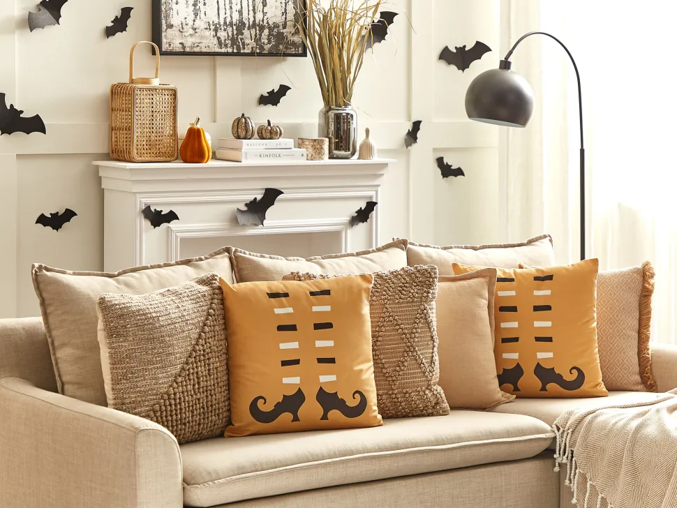 Almofada Decorativa Em Veludo Laranja 45 X 45 Cm Covasna