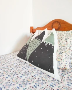 Almofada Verde E Preta Com Padrao De Montanhas 60 X 50 Cm Indore