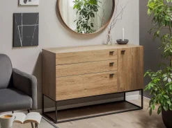 Aparador Com 3 Gavetas E 1 Porta Cor De Madeira Clara Arietta