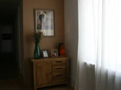 Aparador Com 3 Gavetas E 1 Porta Cor De Madeira Clara Agora