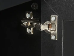 Aparador Com 3 Portas Em Rattan Preto Opoco