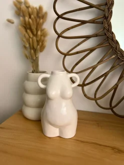 Aparador Com 3 Portas Em Rattan Castanho Claro Perote