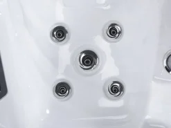 Banheira De Hidromassagem Para Exterior Em Acrilico Branco 180 X 215 Cm Arcelia