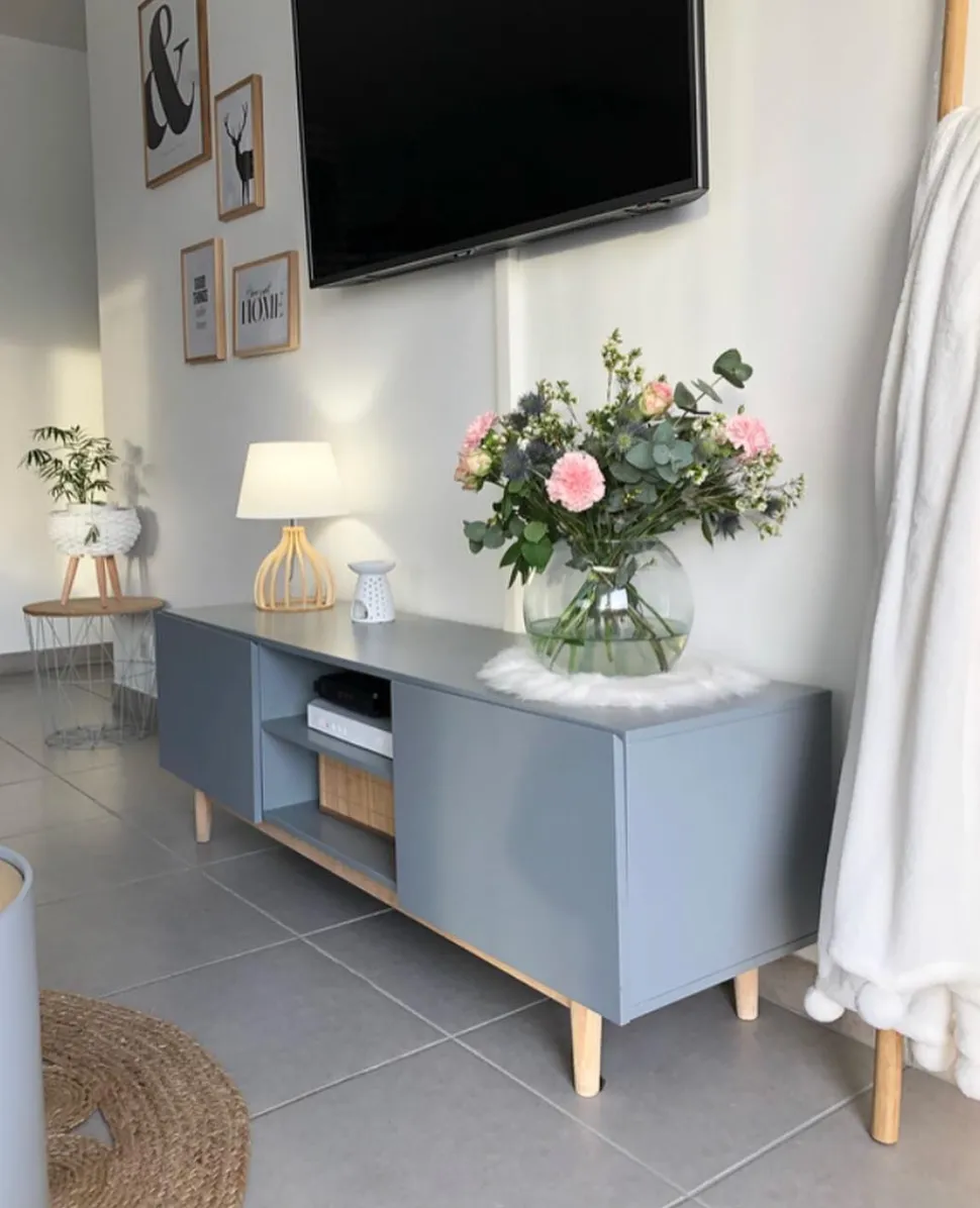 Candeeiro De Mesa Branco Em Madeira Agueda