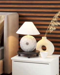 Candeeiro De Mesa Cinzento Com Abajur Em Forma De Cone Yuna