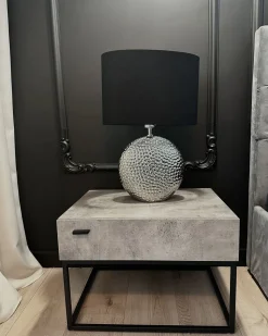 Candeeiro De Mesa Em Ceramica Prateada E Preto 51 Cm Nasva