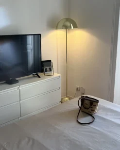 Candeeiro De Pe Em Metal Dourado 158 Cm Macasia