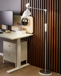 Candeeiro De Pe Led Branco 169 Cm Andromeda