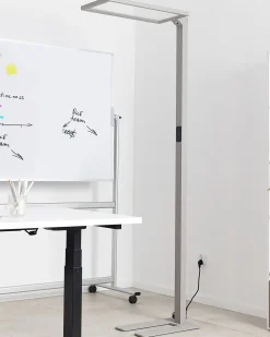 Candeeiro De Pe Led Em Metal Prateado 196 Cm Orion