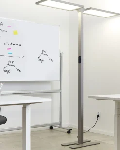 Candeeiro De Pe Led Em Metal Prateado 197 Cm Sculptor