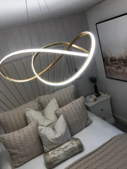 Candeeiro De Teto Com Led Em Metal Dourado Tumen