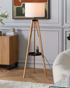 Candeeiro Tripe Branco, Bluff