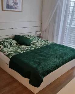 Colcha Com Relevo E Duas Almofadas Verdes 140 X 210 Cm Babak