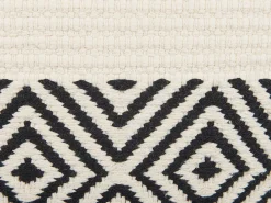 Conjunto De 2 Almofadas Decorativas Em Algodao Creme E Preto Com Padrao Geometrico 45 X 45 Cm Calanthe