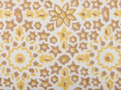 Conjunto De 2 Almofadas Decorativas Com Padrao Floral Amarelo E Castanho 45 X 45 Cm Lycrois