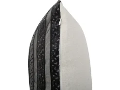Conjunto De 2 Almofadas Decorativas De Pele Sintetica 45 X 45 Cm Preta Lunaria