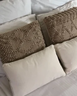 Conjunto De 2 Almofadas Decorativas Brancas 30 X 50 Cm Heliotrope