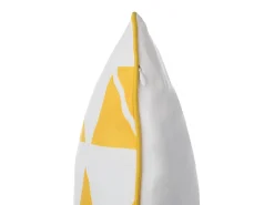 Conjunto De 2 Almofadas Decorativas Com Triangulos 45 X 45 Cm Amarela Pansy