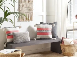 Conjunto De 2 Almofadas Decorativas Em Algodao Creme E Vermelho 45 X 45 Cm Euphorbia