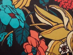 Conjunto De 2 Almofadas Decorativas Em Veludo Multicolor Com Padrao De Flores 45 X 45 Cm Protea