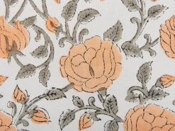 Conjunto De 2 Almofadas Decorativas Com Padrao Floral Multicolor 45 X 45 Cm Meadia
