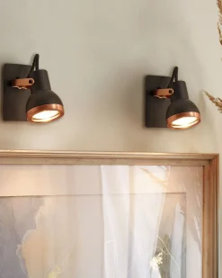 Conjunto De 2 Candeeiros De Parede Em Metal Preto E Cor De Cobre Baro