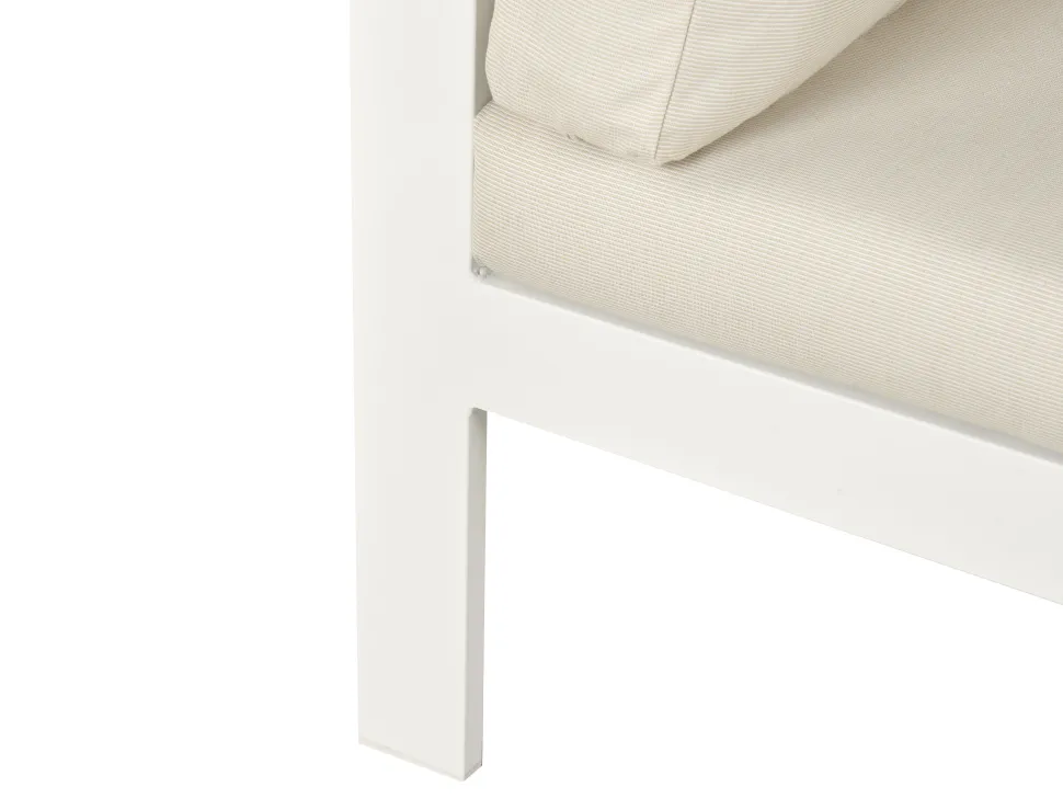 Conjunto De Jardim 5 Lugares Em Aluminio Branco E Almofadas Creme A Esquerda Messina