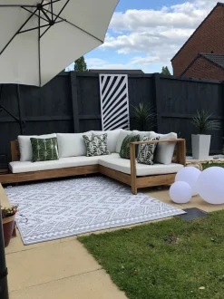 Conjunto De Jardim 5 Lugares Em Madeira De Acacia Branco Creme A Direita Marettimo