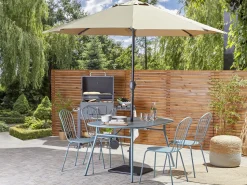 Conjunto De Refeicao De Jardim 4 Lugares Em Metal Azul Claro E Guarda-Sol Calvi