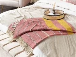 Manta Decorativa Em Algodao E Acrilico Vermelho E Amarelo 130 X 170 Cm Naikhu