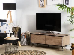 Movel De Tv Com 2 Portas Em Madeira Clara Halston