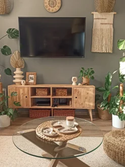 Movel De Tv Com 2 Portas E 4 Prateleiras Em Madeira Clara Chandler