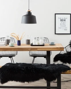 Pele De Ovelha Preto Uluru