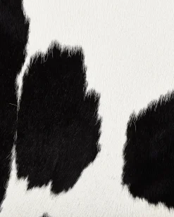 Pele De Vaca Em Preto E Branco Com 3-4 M² Nasqu