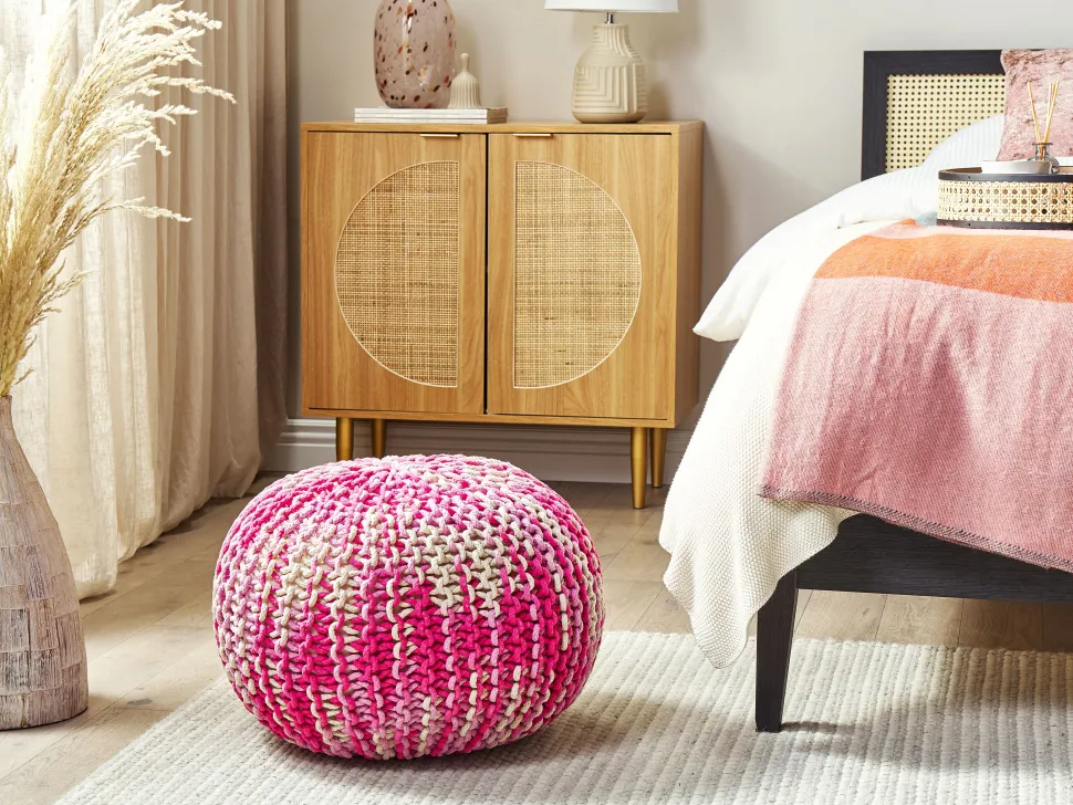 Pufe Redondo Em Tricot Branco E Rosa 50 X 35 Cm Conrad