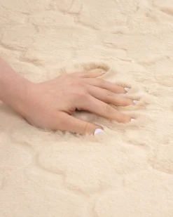 Tapete De Pele Sintetica De Coelho Creme 160 X 230 Cm Gharo