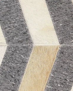 Tapete Em Pele Genuina Cinzenta E Creme 160 X 200 Cm Baggoze