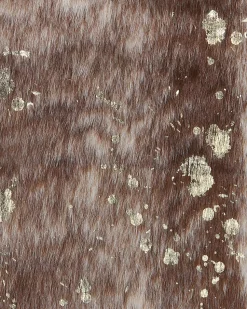 Tapete Em Pele Sintetica De Vaca Castanha Creme E Dourado 150 X 200 Cm Bogong