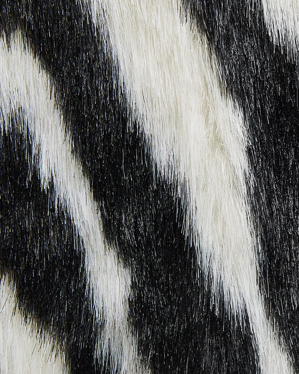 Tapete Em Pele Sintetica Com Padrao De Zebra 60 X 90 Cm Nambung