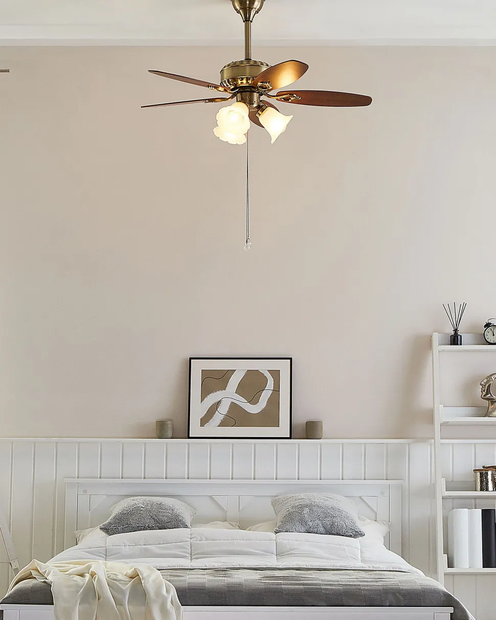 Ventoinha De Teto Castanha E Dourada Com Luz Nadela